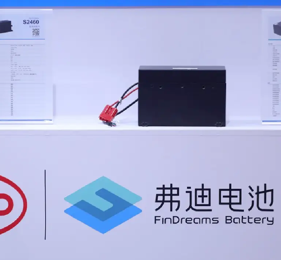 <strong>殺瘋了！炸穿行業！400Wh/kg+10分鐘快充！比亞迪固態</strong>