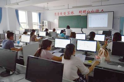 重慶光華女子職業(yè)中等專業(yè)學(xué)校熱門專業(yè)解析 教育咨詢服務(wù)引領(lǐng)職場新趨勢